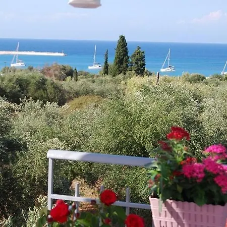 Penzion Traditional The Small Museum Ionian Sea