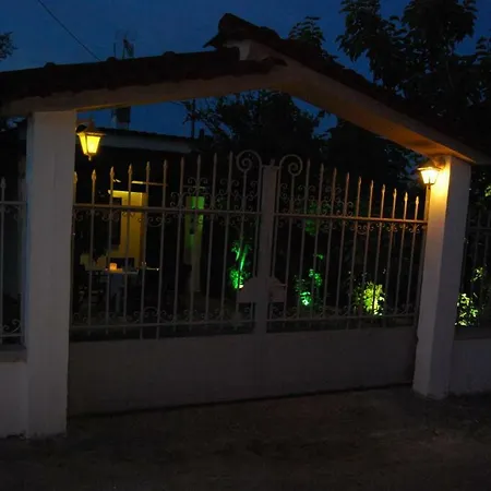 Traditional The Small Museum Ionian Sea ゲストハウス